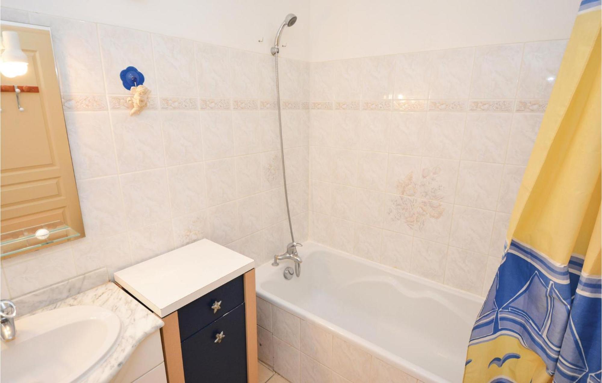 3 Bedroom Beautiful Home In Pignan Luaran gambar