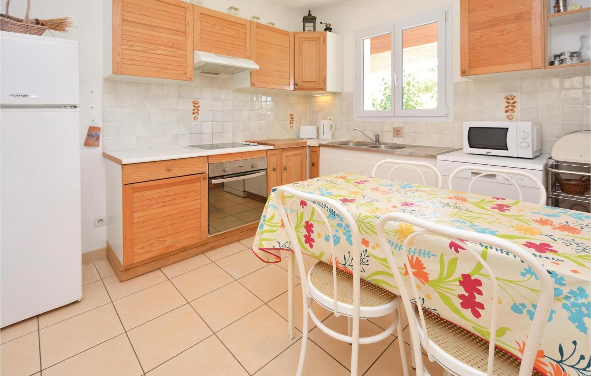 3 Bedroom Beautiful Home In Pignan Luaran gambar